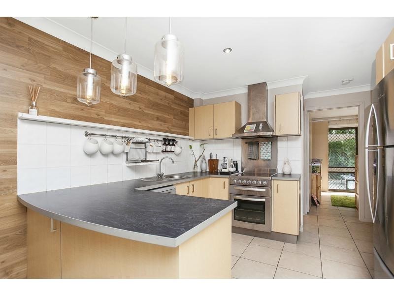 3/111 Sunshine Boulevard, Mermaid Waters QLD 4218