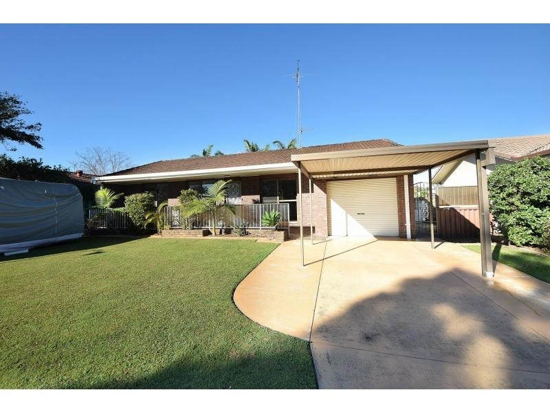 12 Dotterel Drive, Burleigh Waters QLD 4220