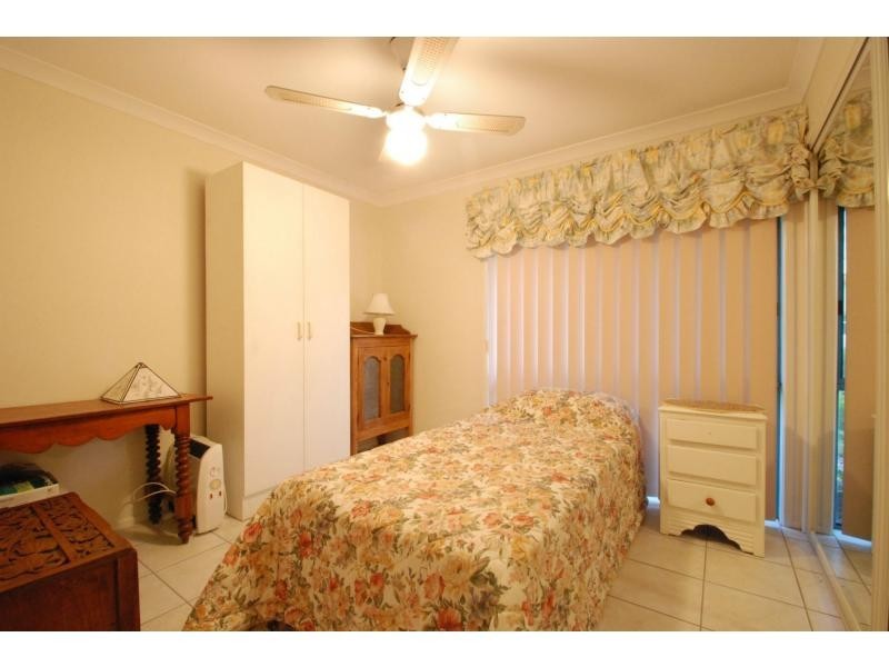 2 Lakes Circuit, Burleigh Waters QLD 4220