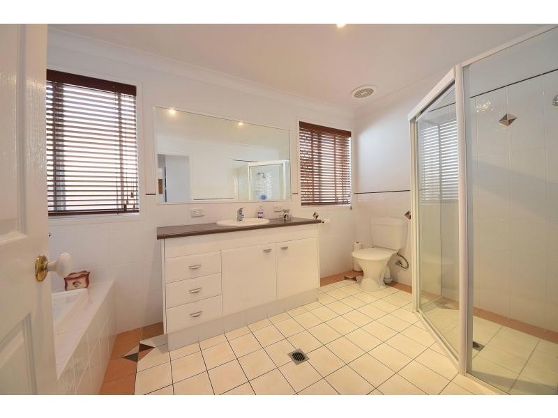 142 Nobby Parade, Miami QLD 4220