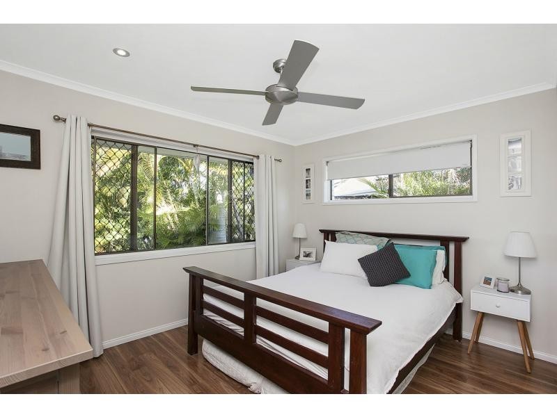 1/13 Logan Avenue, Miami QLD 4220