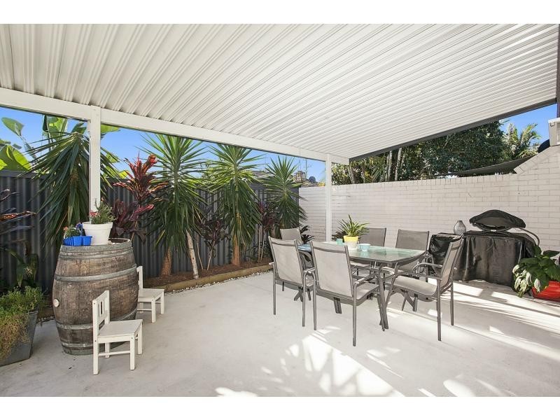 1/13 Logan Avenue, Miami QLD 4220