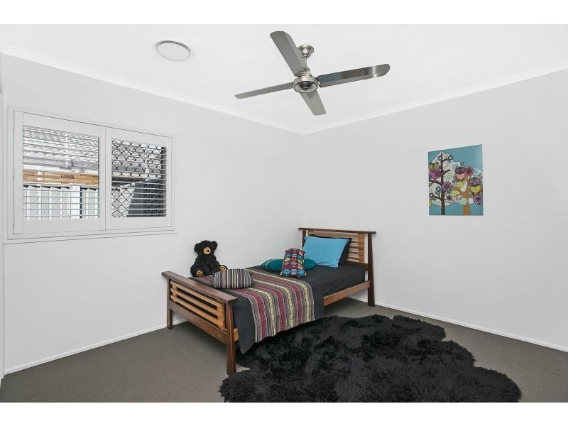 21 Aruma Avenue, Burleigh Waters QLD 4220