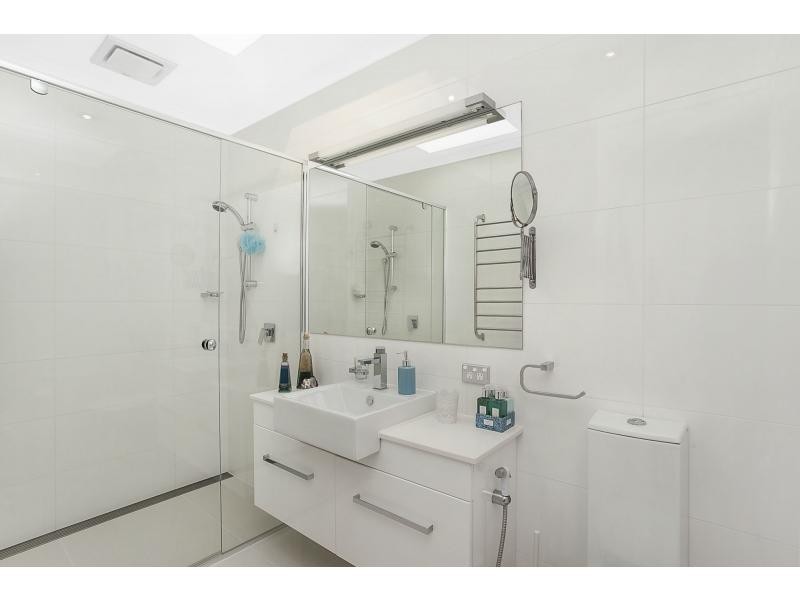 21 Aruma Avenue, Burleigh Waters QLD 4220