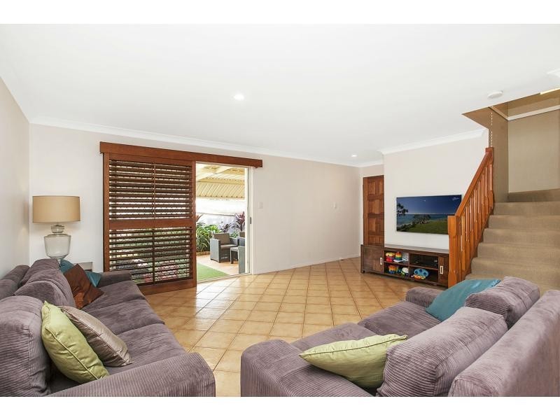 2/2026 Gold Coast Hwy, Miami QLD 4220