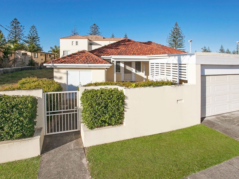 2097 Gold Coast Highway, Miami QLD 4220