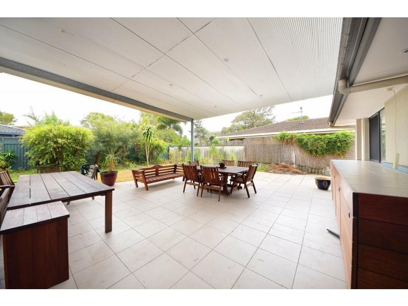 31 Sandpiper Drive, Burleigh Waters QLD 4220