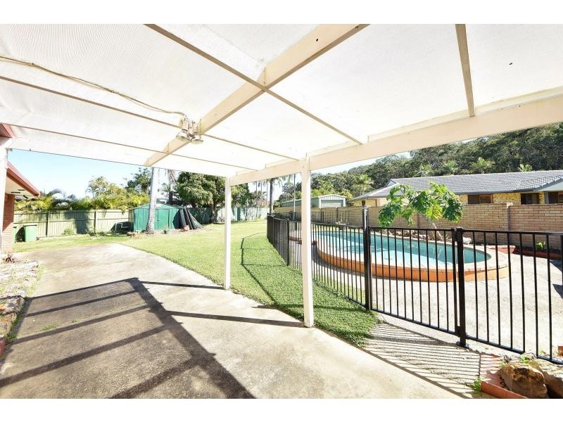 6 Kiwi Court, Burleigh Waters QLD 4220