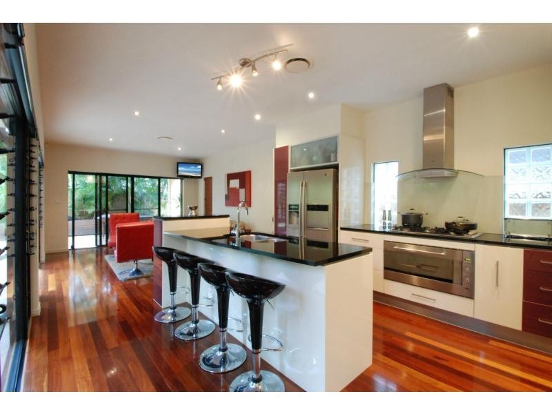 69 Nobby Parade, Miami QLD 4220