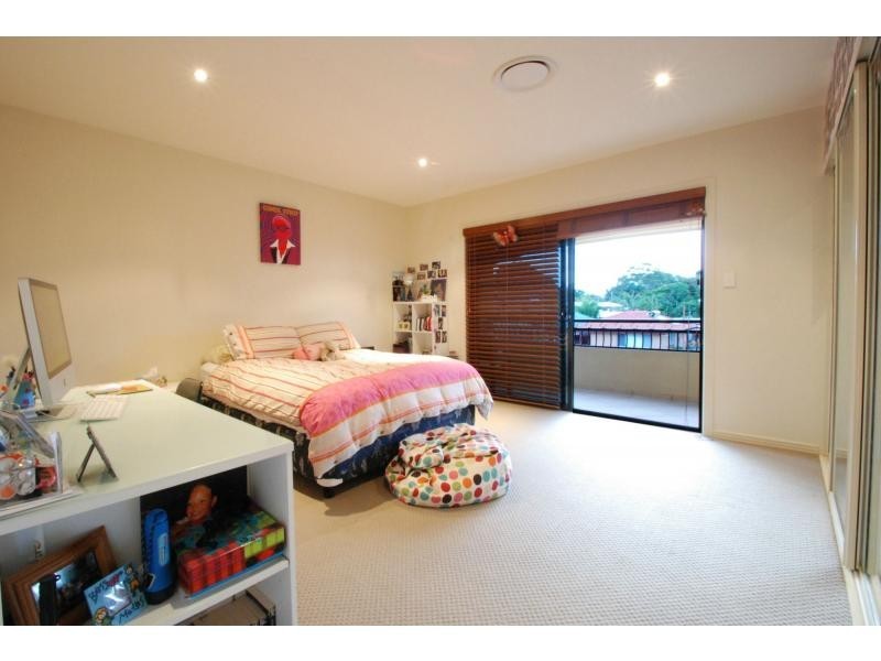 69 Nobby Parade, Miami QLD 4220