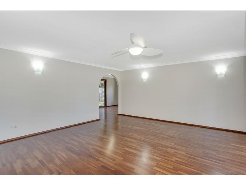 5 Grebe Place, Burleigh Waters QLD 4220