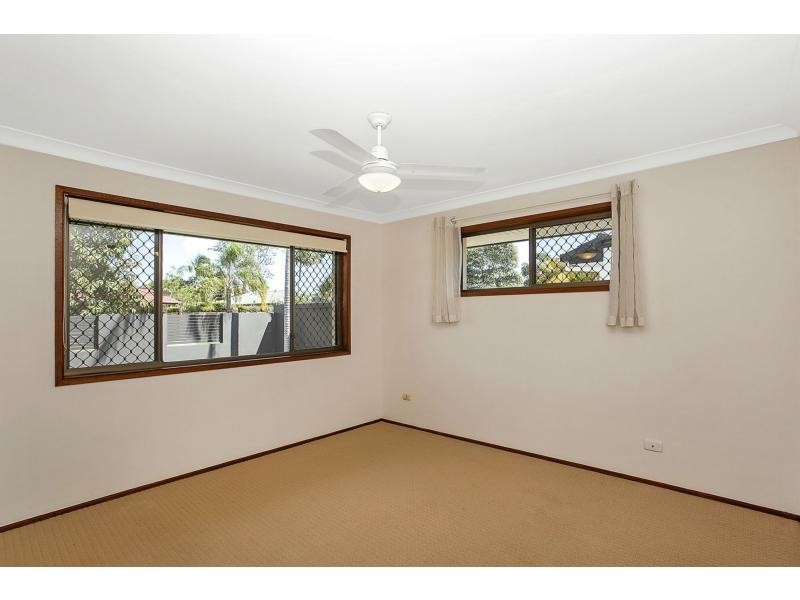 5 Grebe Place, Burleigh Waters QLD 4220