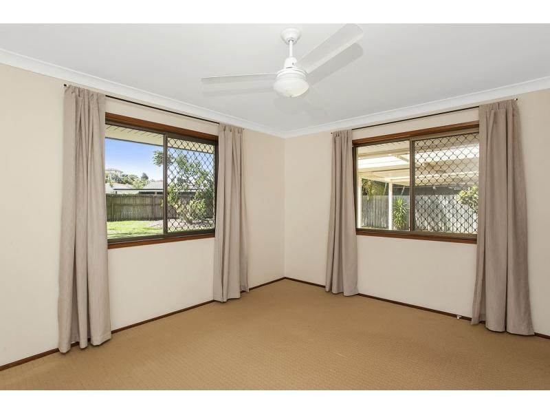 5 Grebe Place, Burleigh Waters QLD 4220