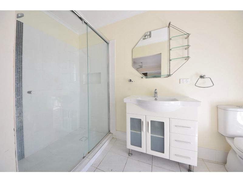 15 Curlew Crescent, Burleigh Waters QLD 4220
