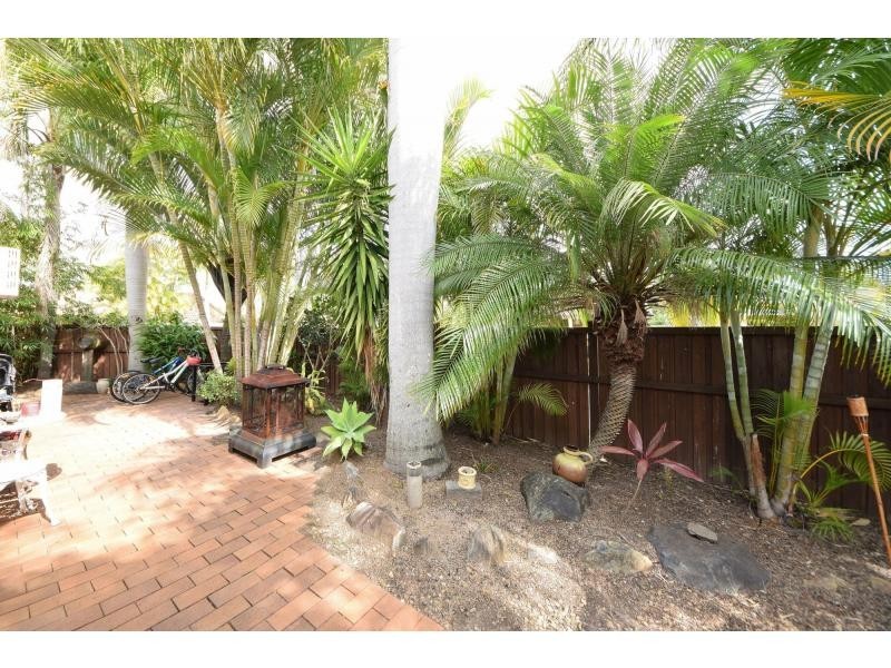 52 Silvabank Drive, Varsity Lakes QLD 4227