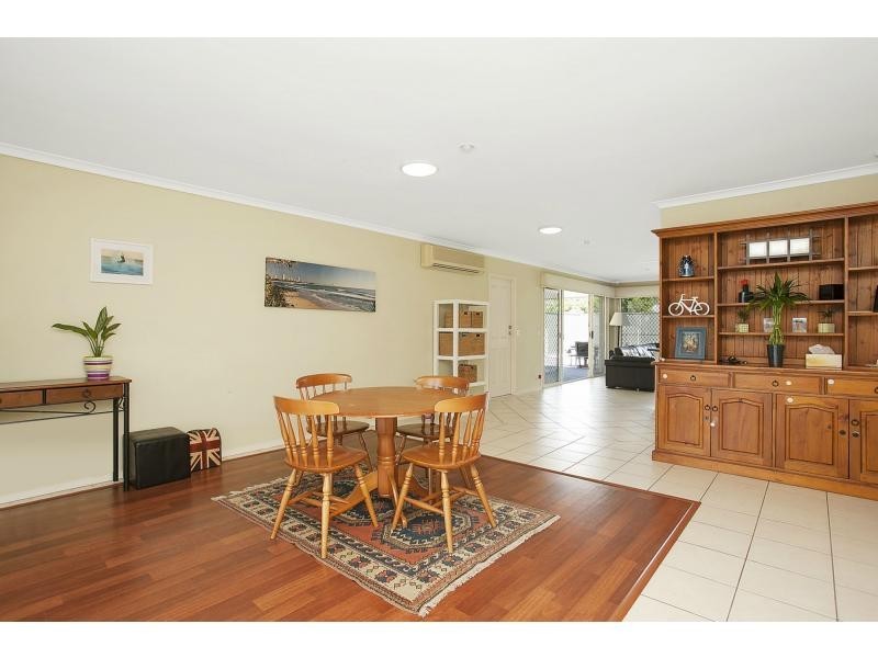 8 Keith Street, Burleigh Waters QLD 4220