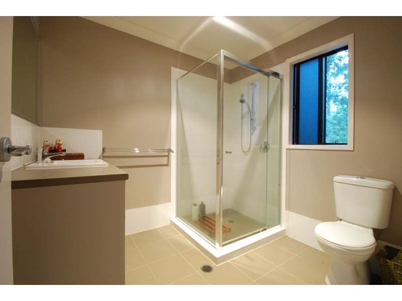 9 Friarbird Crescent, Bonogin QLD 4213