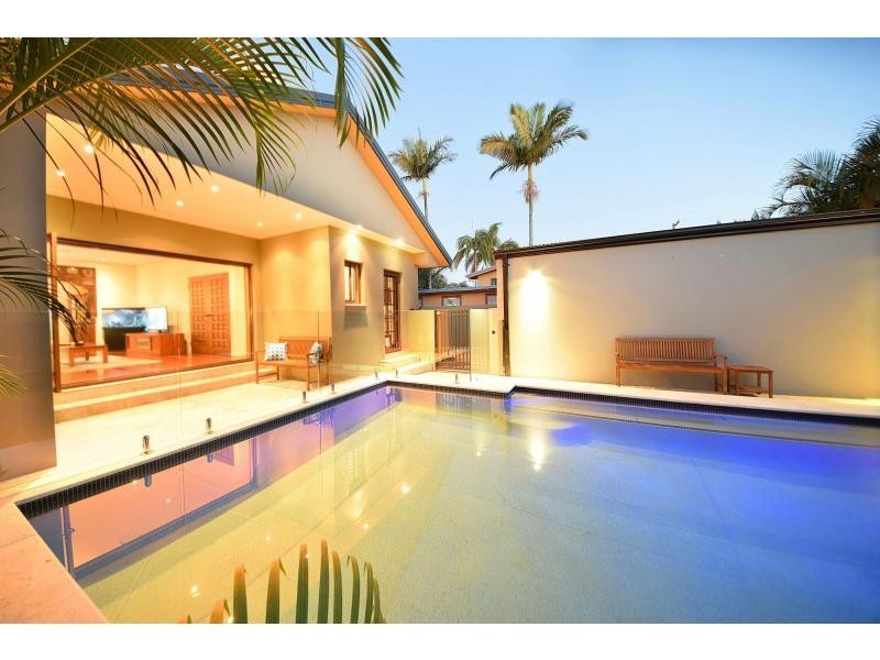 1808 Lower Gold Coast Highway, Burleigh Heads QLD 4220
