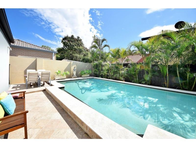 1808 Lower Gold Coast Highway, Burleigh Heads QLD 4220