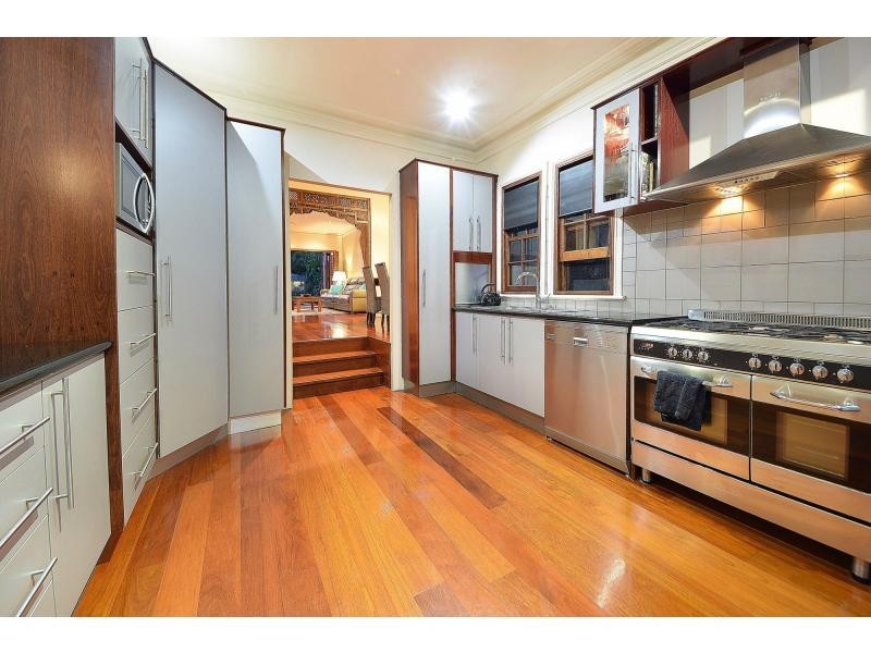 1808 Lower Gold Coast Highway, Burleigh Heads QLD 4220