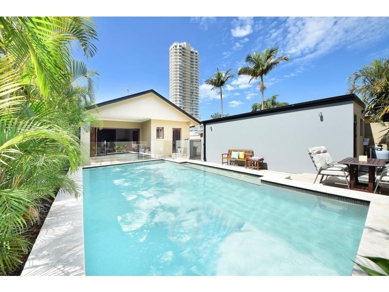 1808 Lower Gold Coast Highway, Burleigh Heads QLD 4220