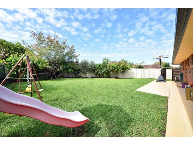 13 Palmwood Court, Burleigh Waters QLD 4220