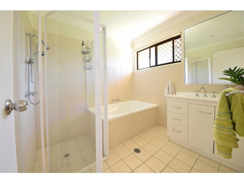 13 Palmwood Court, Burleigh Waters QLD 4220