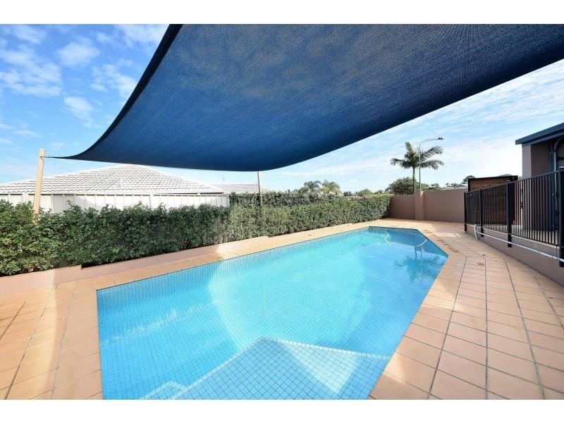 13 Palmwood Court, Burleigh Waters QLD 4220
