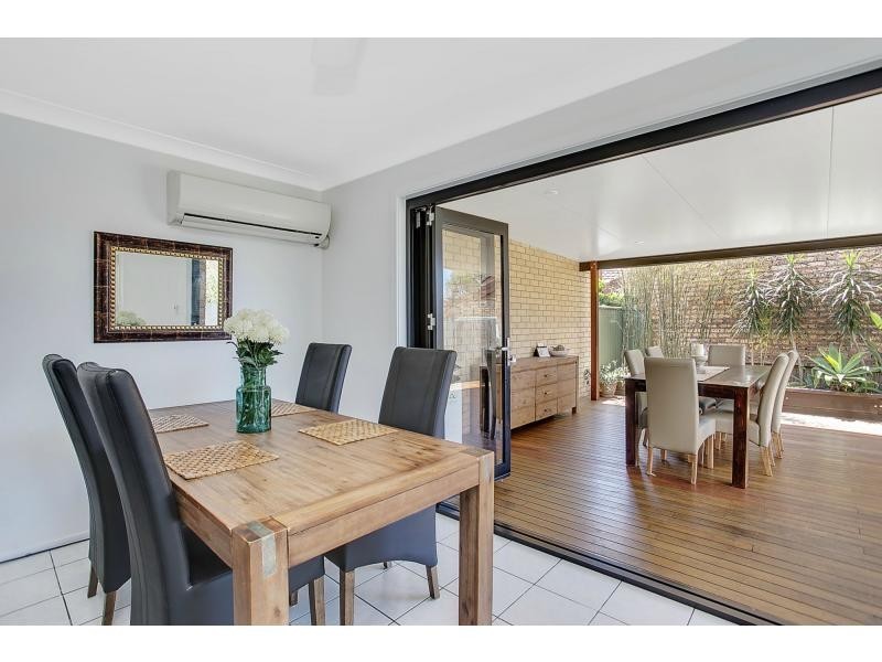 2/7 Peewee Place, Burleigh Waters QLD 4220