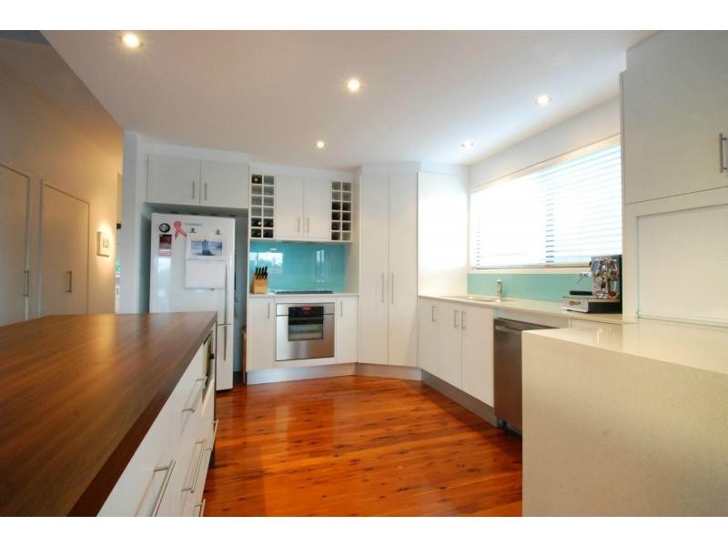 59 Bardon Avenue, Miami QLD 4220