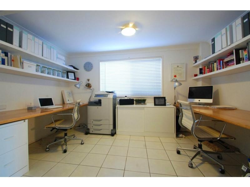 59 Bardon Avenue, Miami QLD 4220