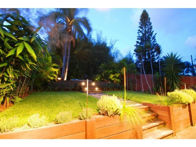59 Bardon Avenue, Miami QLD 4220