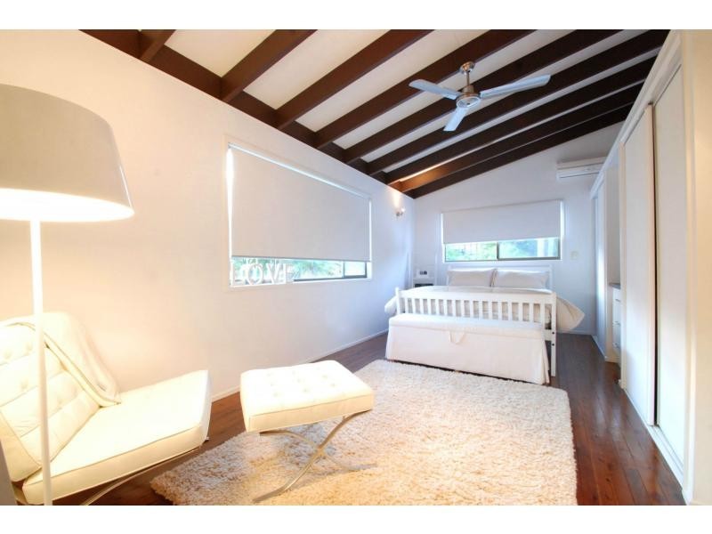 59 Bardon Avenue, Miami QLD 4220