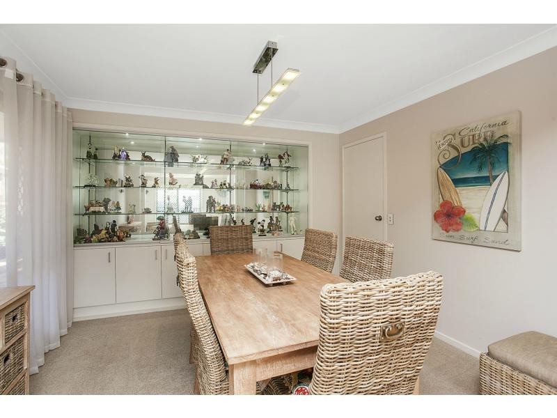 18 Anthony Drive, Burleigh Waters QLD 4220