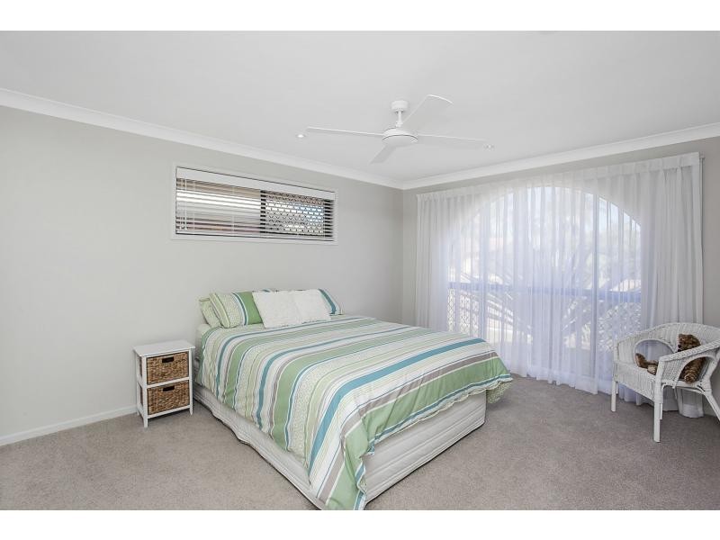 18 Anthony Drive, Burleigh Waters QLD 4220