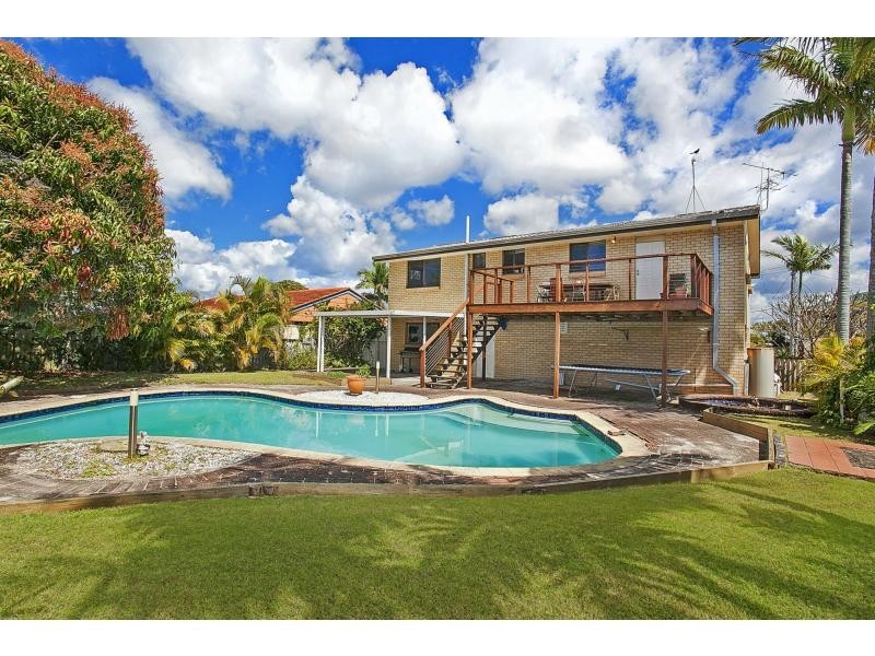 9 Skua Street, Burleigh Waters QLD 4220