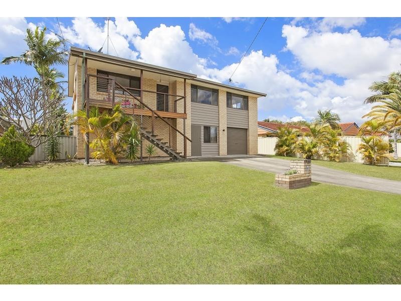 9 Skua Street, Burleigh Waters QLD 4220