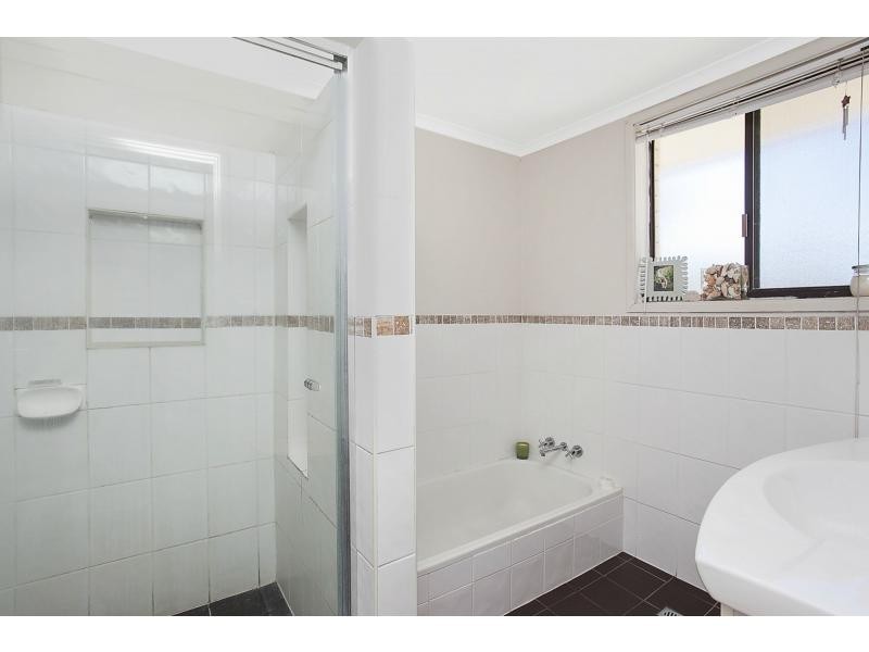 9 Skua Street, Burleigh Waters QLD 4220