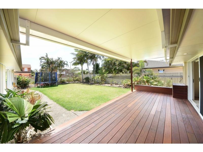 51 Pintail Crescent, Burleigh Waters QLD 4220