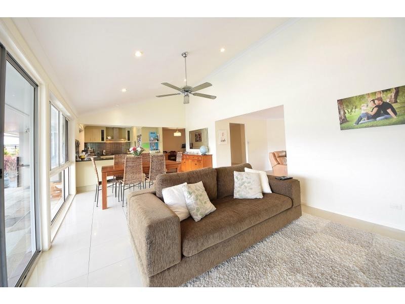 51 Pintail Crescent, Burleigh Waters QLD 4220