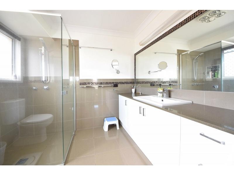 51 Pintail Crescent, Burleigh Waters QLD 4220