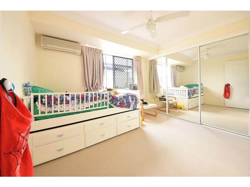 51 Pintail Crescent, Burleigh Waters QLD 4220