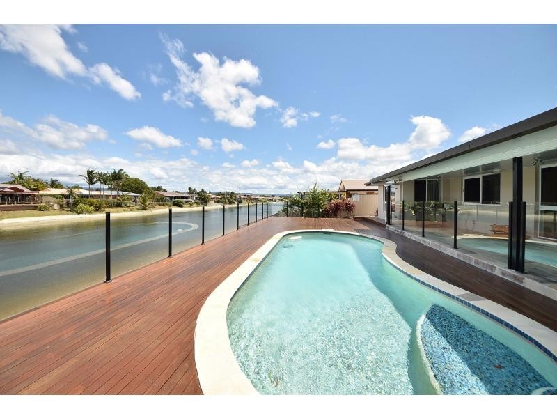 51 Pintail Crescent, Burleigh Waters QLD 4220