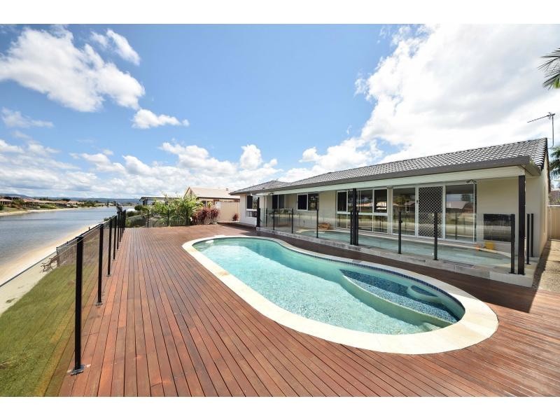 51 Pintail Crescent, Burleigh Waters QLD 4220