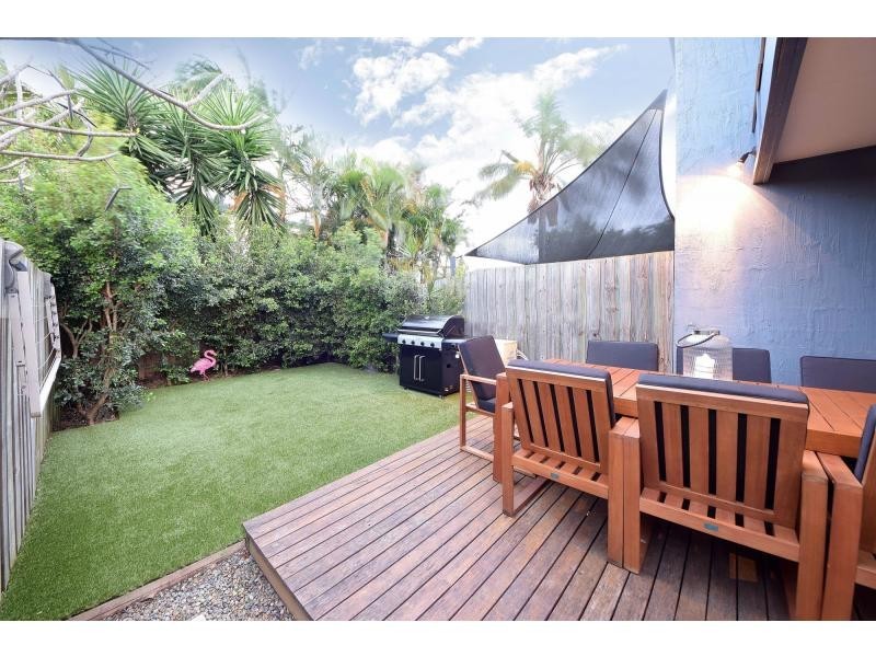 1/21 Chainey Avenue, Miami QLD 4220