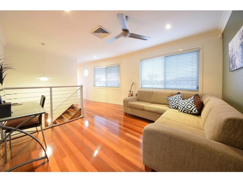 1/21 Chainey Avenue, Miami QLD 4220