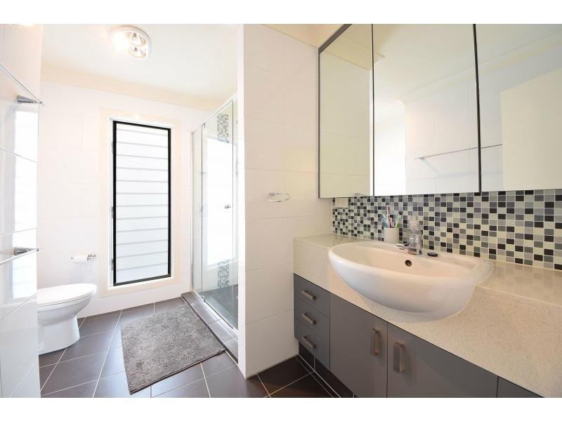 1/21 Chainey Avenue, Miami QLD 4220