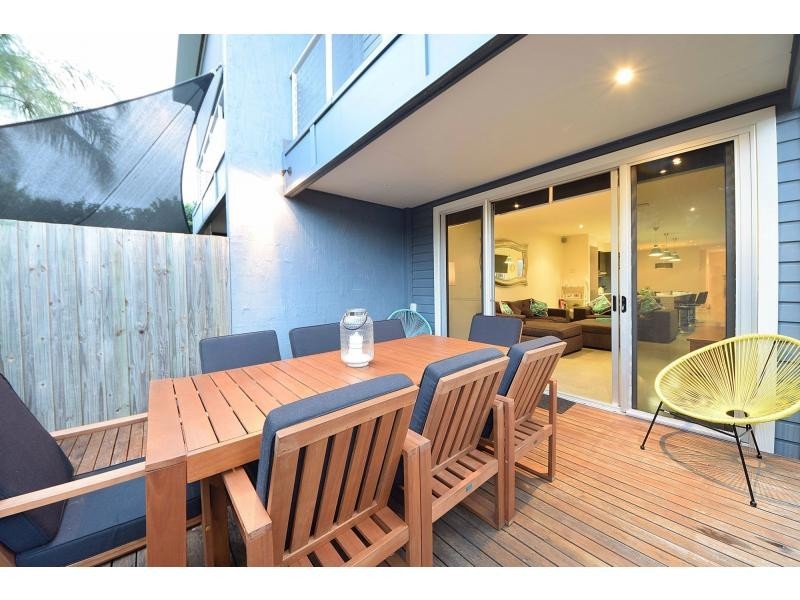 1/21 Chainey Avenue, Miami QLD 4220