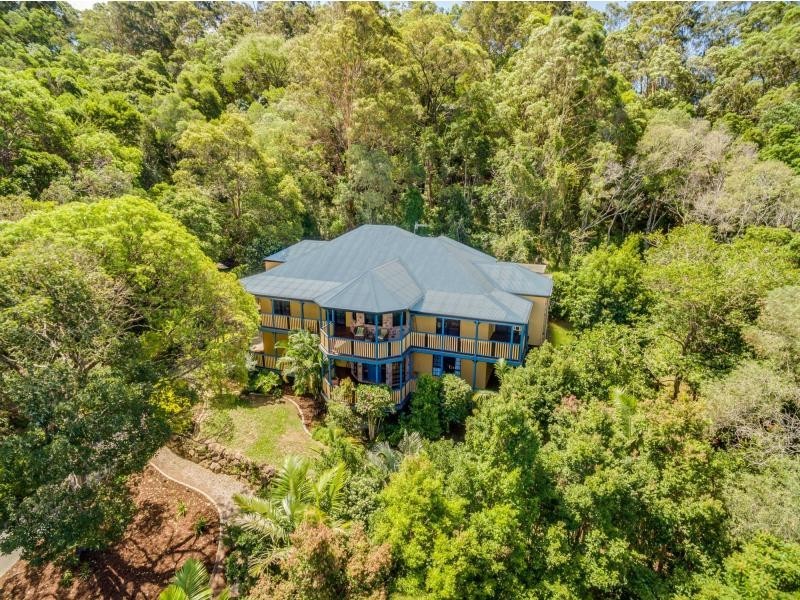 243 West Burleigh Road, Burleigh Heads QLD 4220