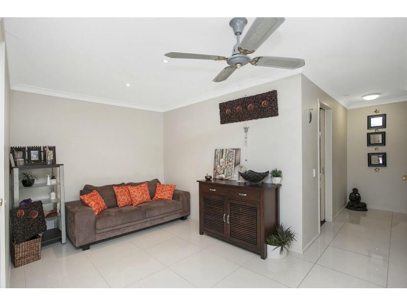 2/1 Snowgum Court, Burleigh Waters QLD 4220